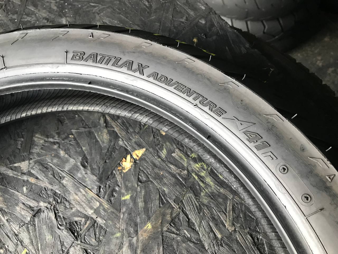 110/80 R19 Bridgestone Battlax Adventure A41F