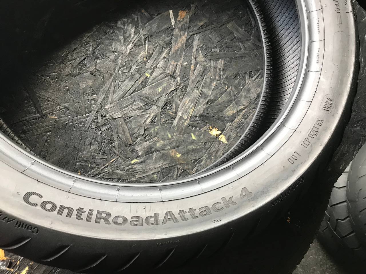 170/60 R17 Continental ContiRoadAttack 4