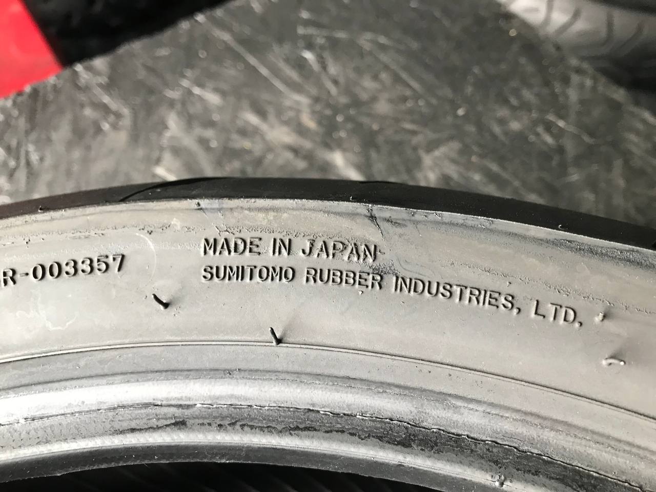 180/55 R17 Dunlop Sportmax GPR 300