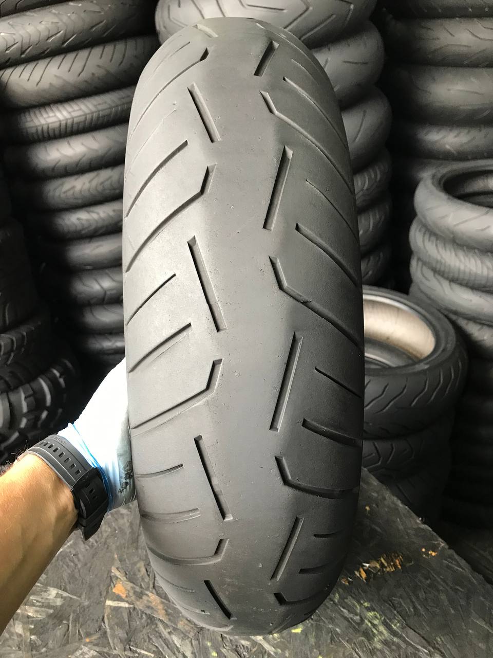 160/60 R17 Continental ContiRoadAttack 3