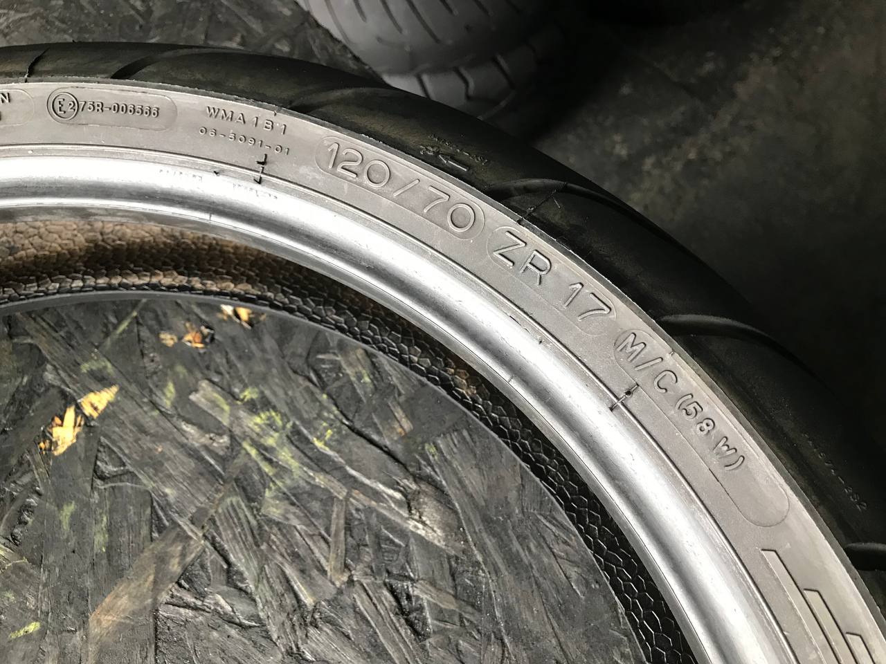120/70 R17 Michelin Pilot Power 2CT
