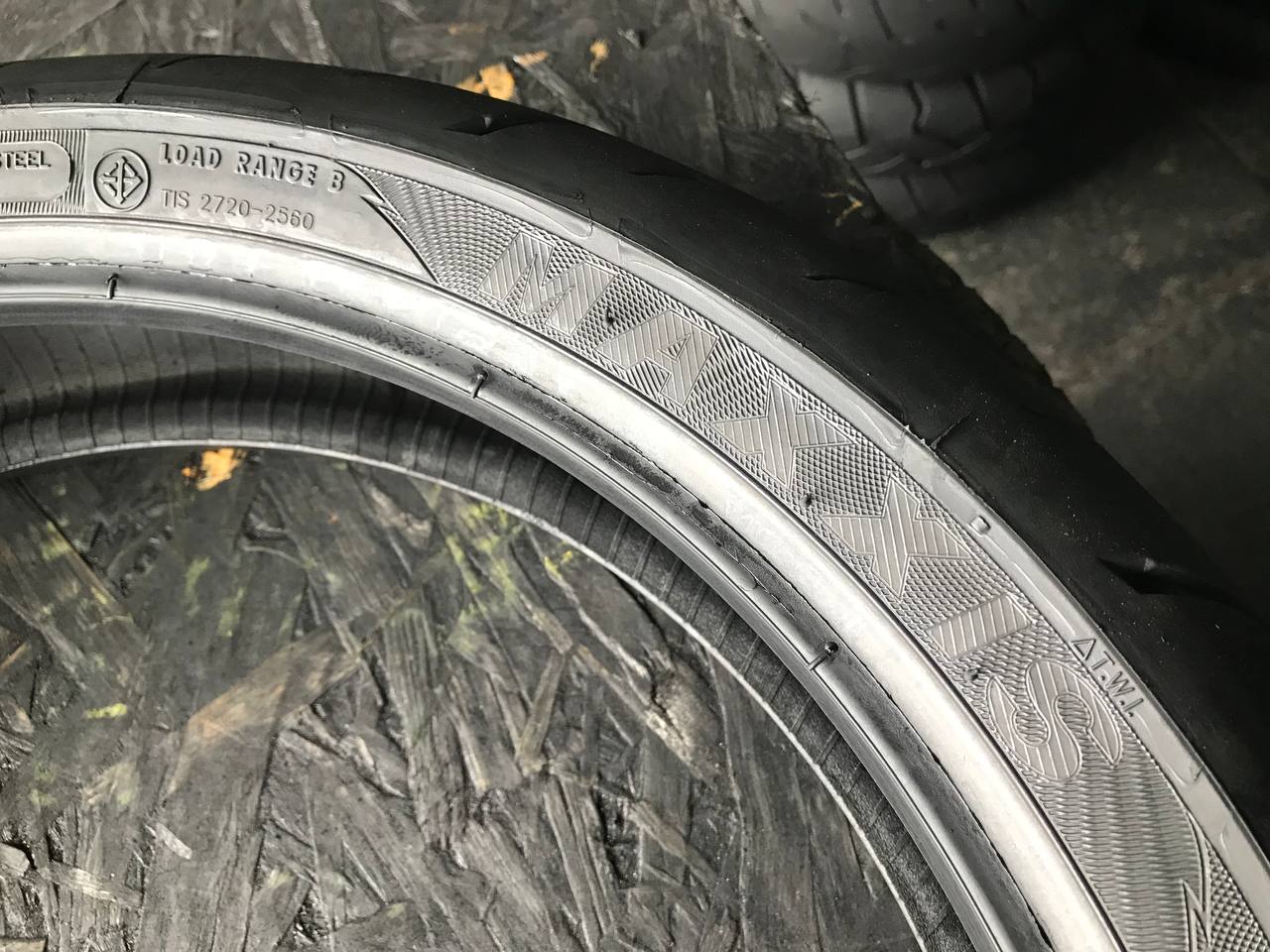 120/70 R17 Maxxis SuperMaxx ST