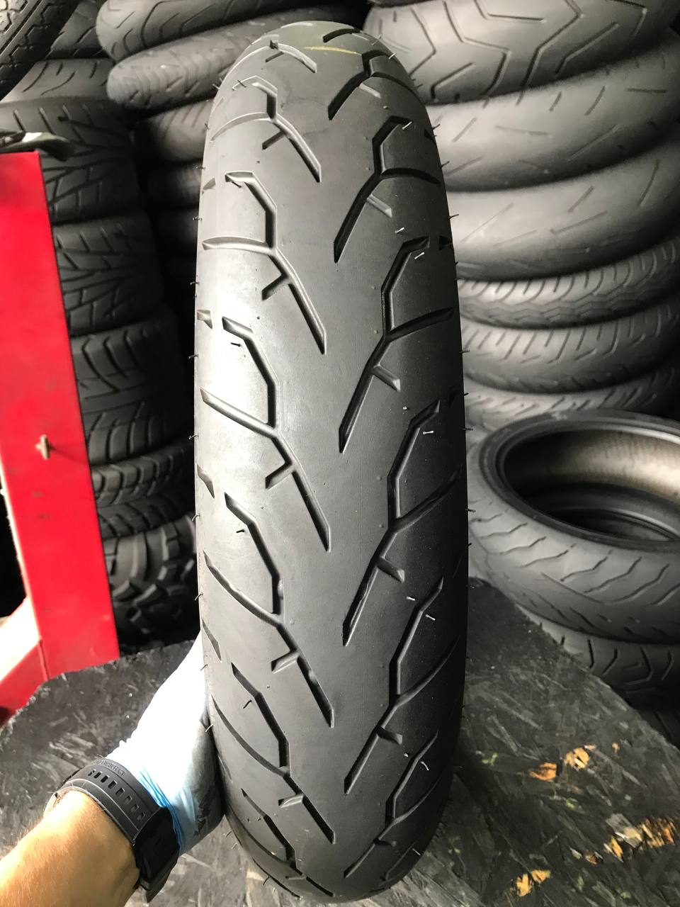 130/60 R19 Pirelli Night Dragon