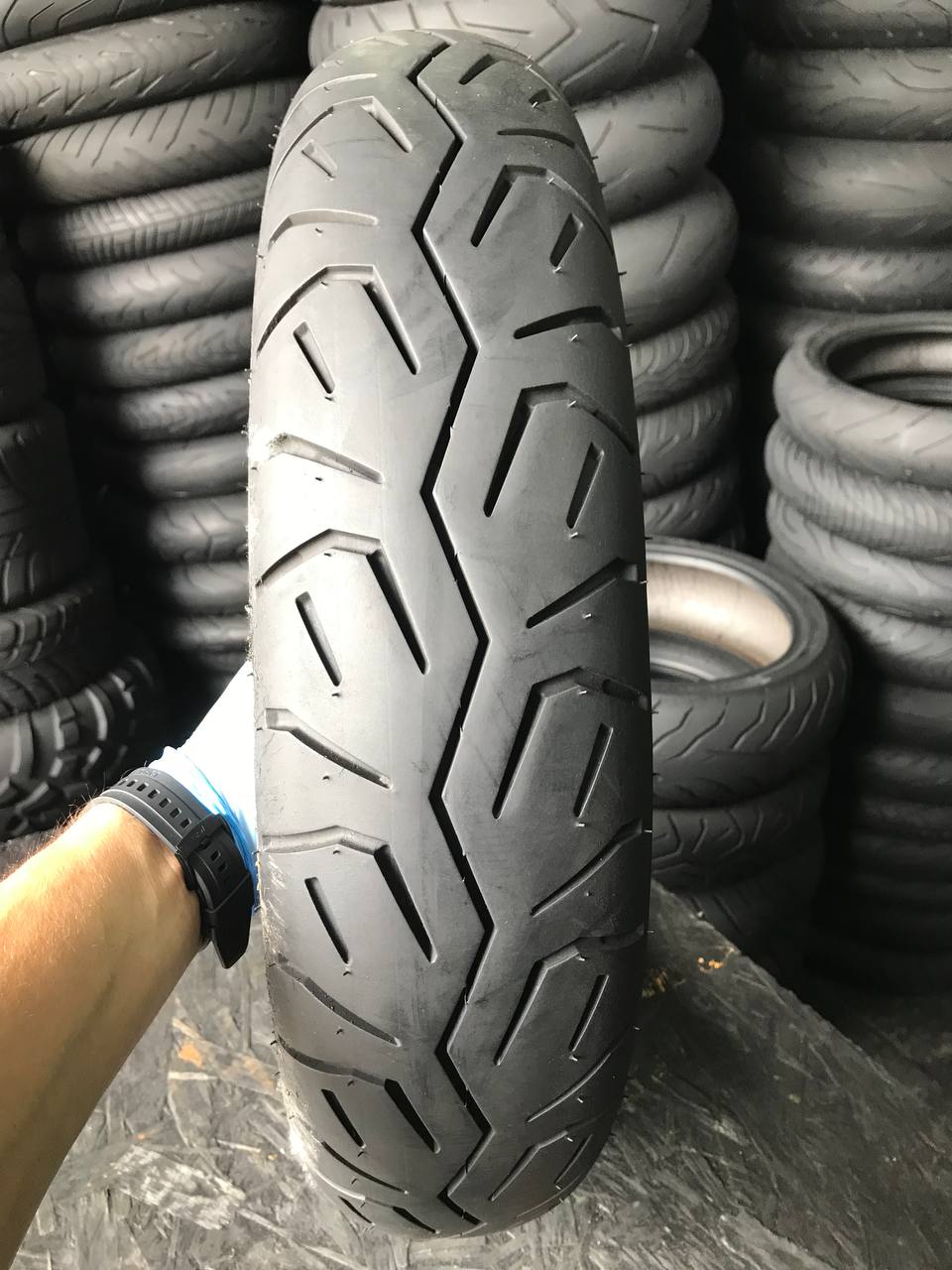 140/90 R15 Bridgestone Exedra Max