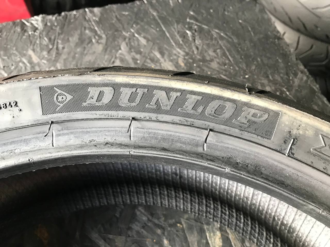 190/50 R17 Dunlop SportMax RoadSmart III