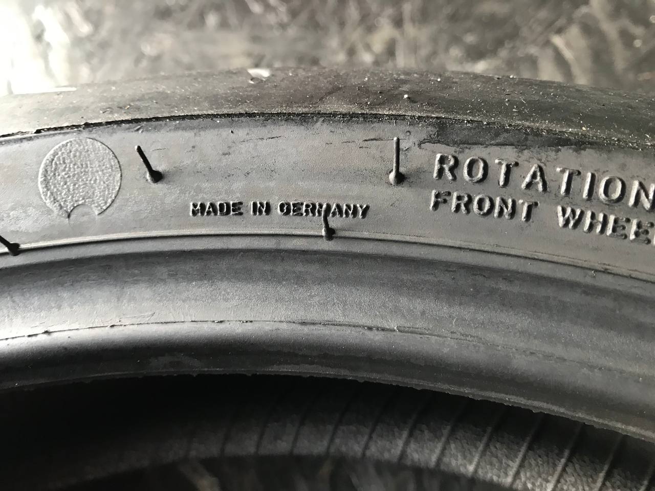 120/70 R17 Metzeler Sportec M9 RR