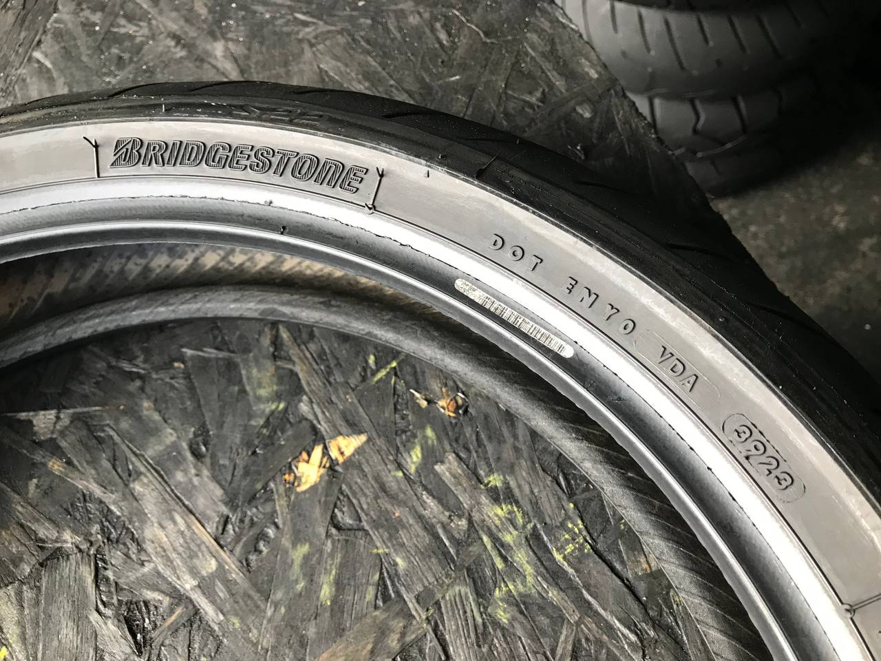 120/70 R17 Bridgestone Battlax Hypersport S22F