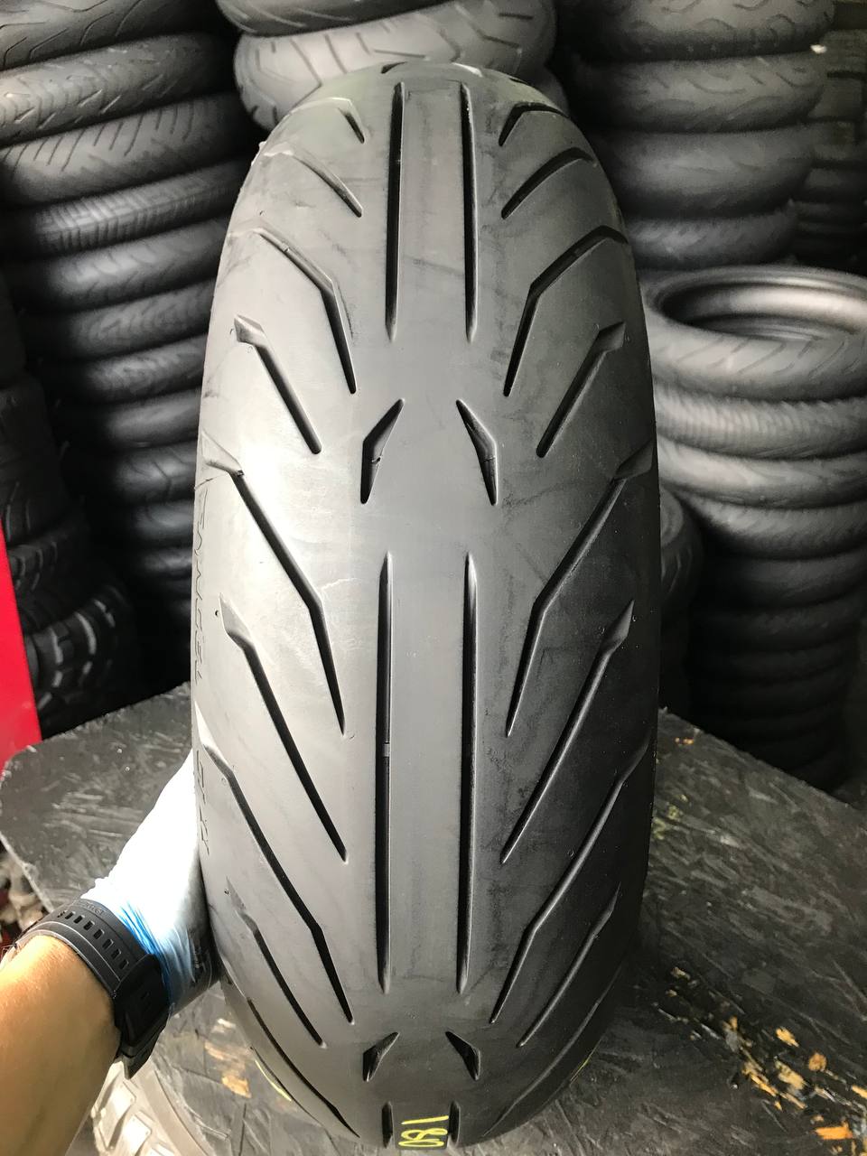 180/55 R17 Pirelli Angel GT II
