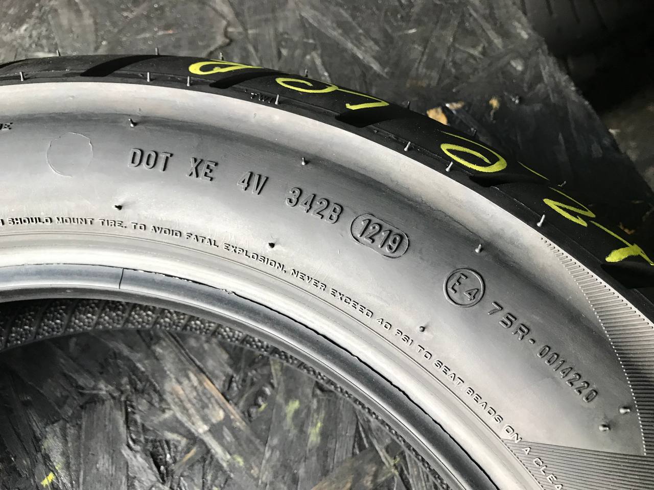 140/80 R15 Metzeler ME 888 Marathon Ultra