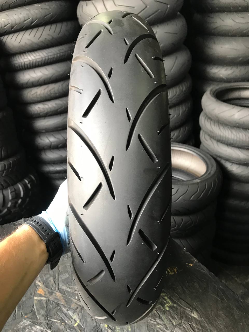 140/80 R15 Metzeler ME 888 Marathon Ultra