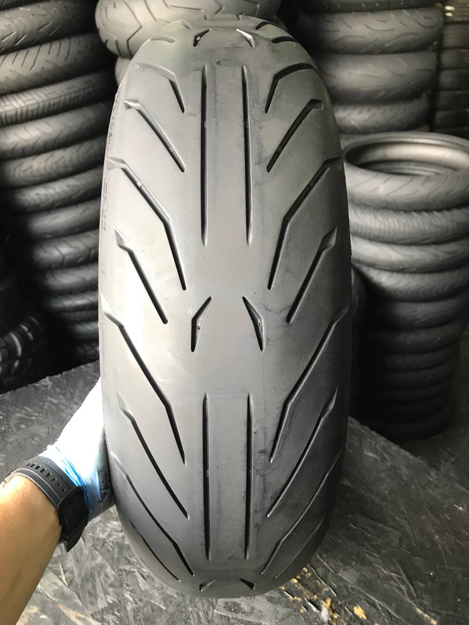 180/55 R17 Pirelli Angel GT II
