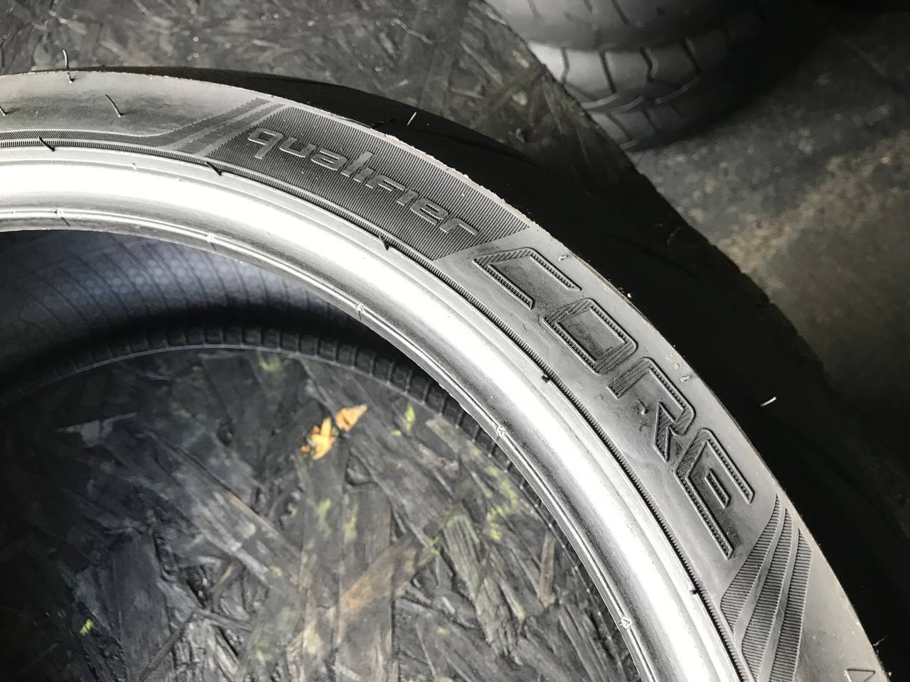 180/55 R17 Dunlop Qualifier Core