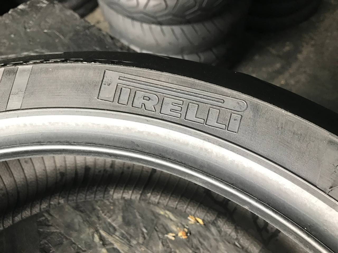 190/55 R17 Pirelli Diablo Rosso IV