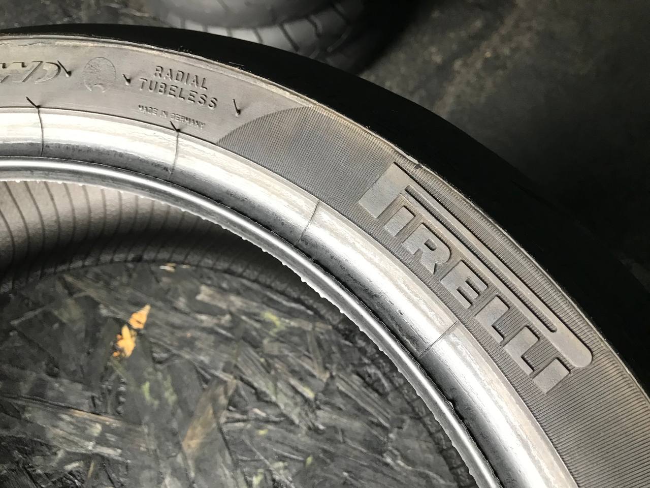 180/55 R17 Pirelli Diablo Rosso Corsa II