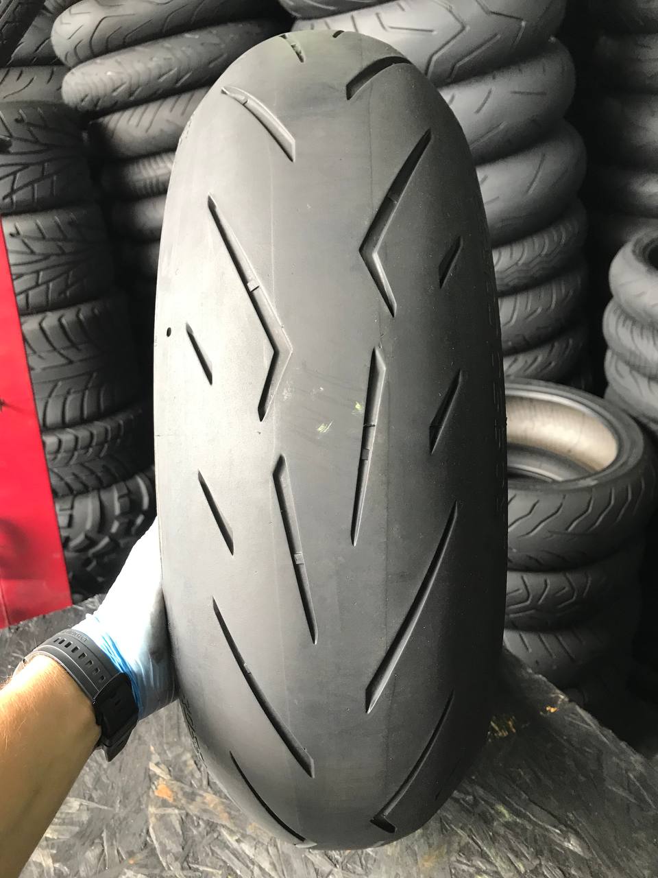 180/55 R17 Pirelli Diablo Rosso Corsa II