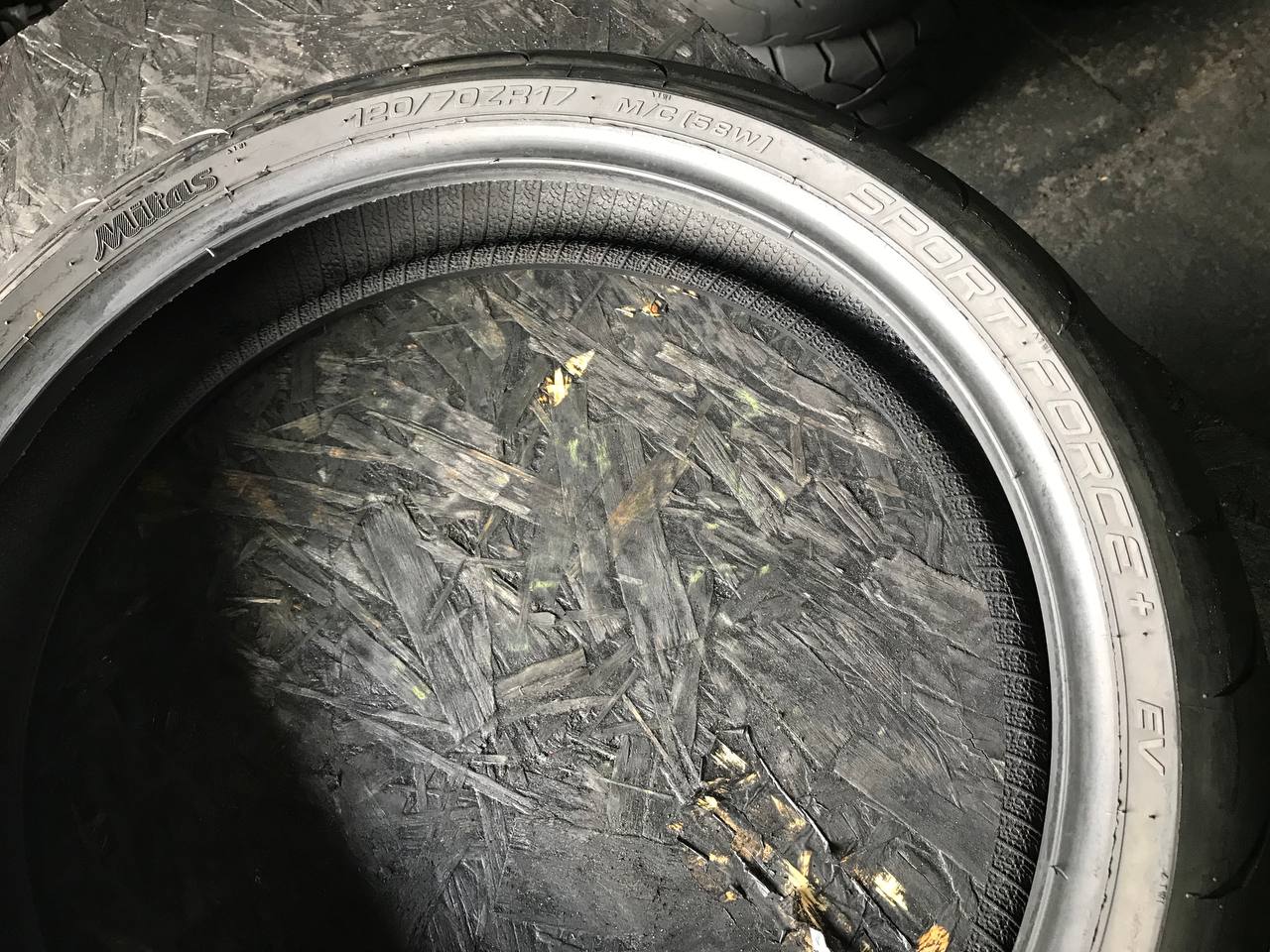 120/70 R17 Mitas Sport Force+