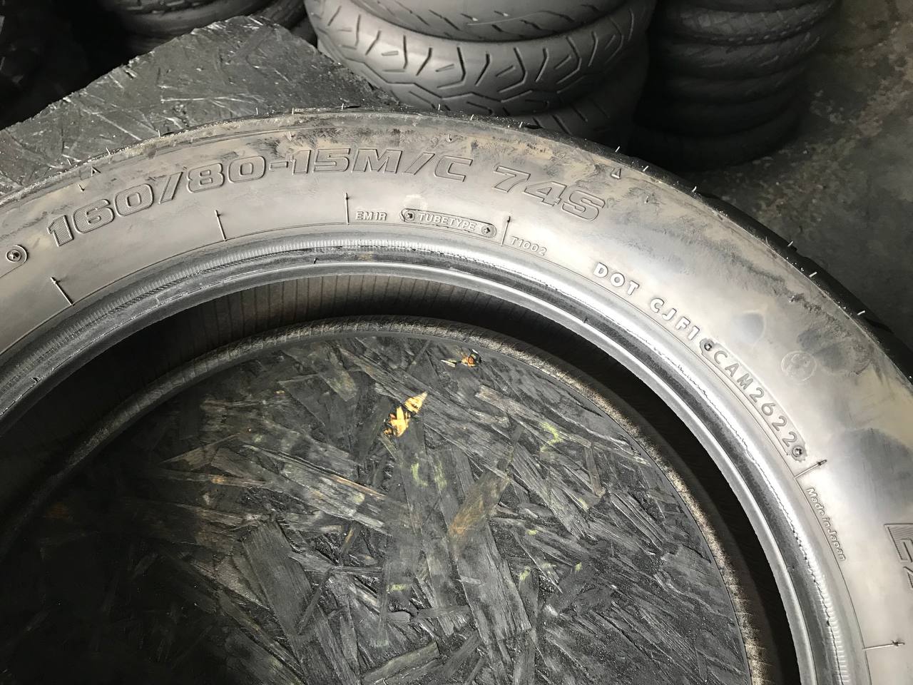 160/80 R15 Bridgestone Exedra Max