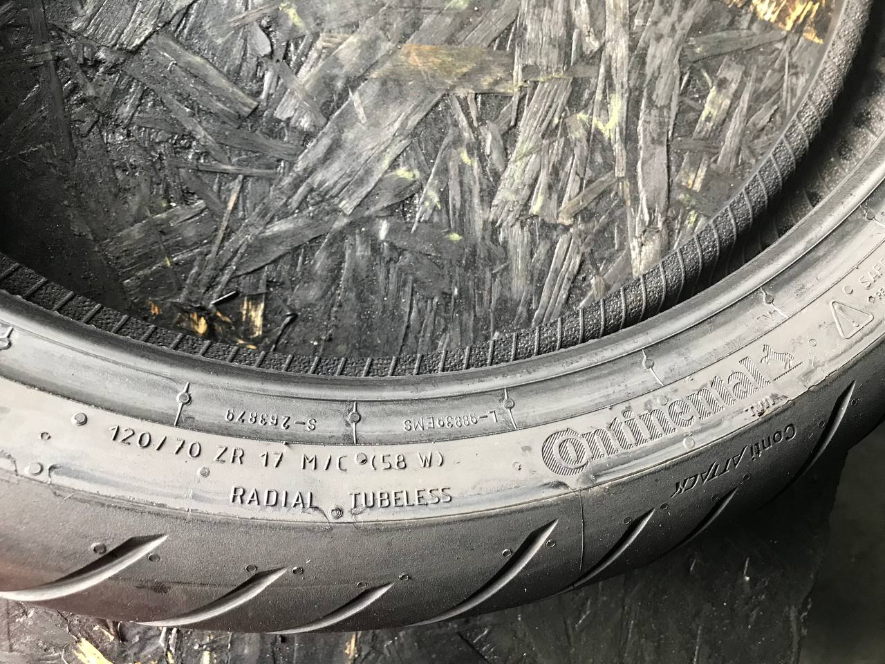 120/70 R17 Continental ContiRoadAttack 4