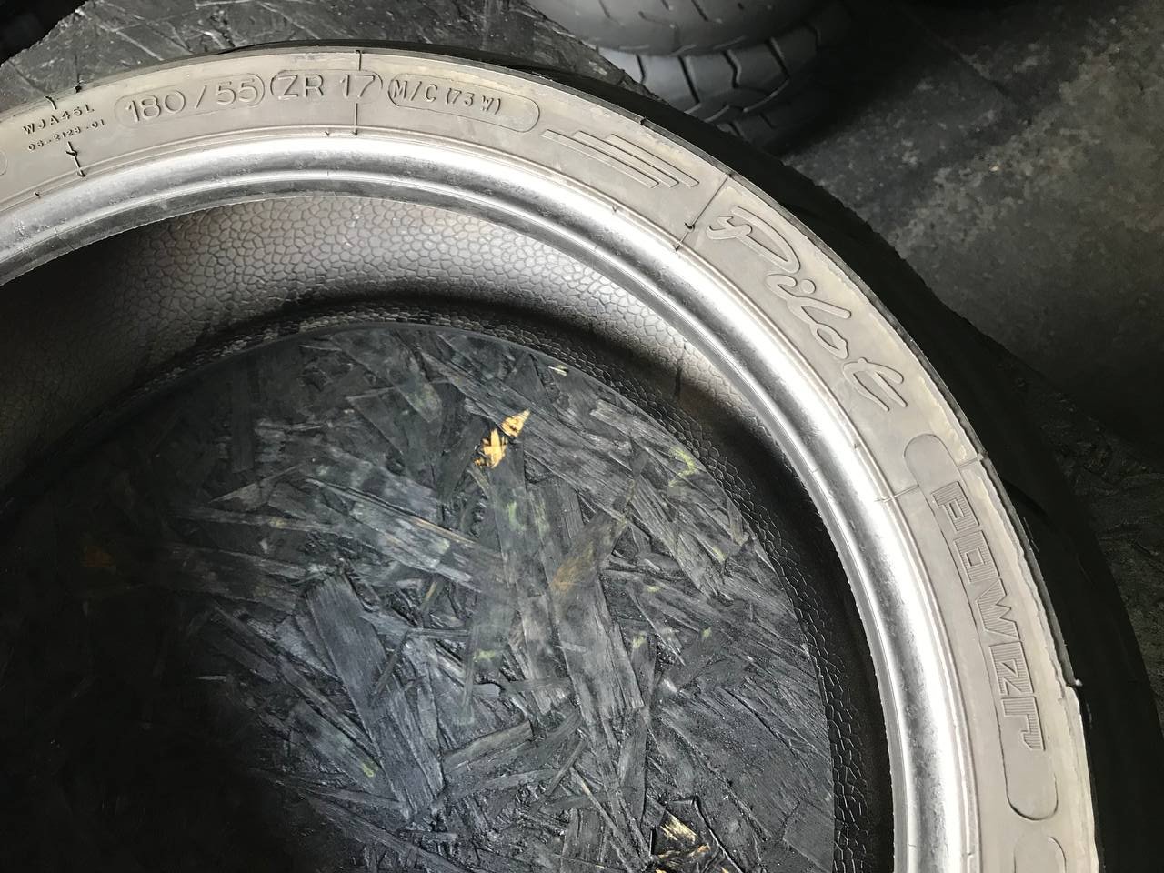 180/55 R17 Michelin Pilot Power