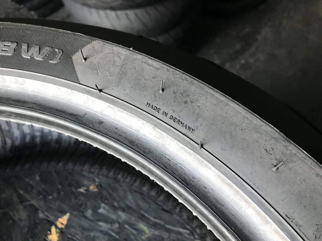 200/55 R17 Metzeler Sportec M9 RR