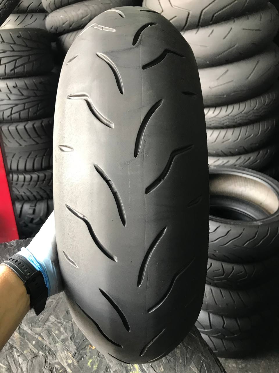 180/55 R17 Bridgestone Battlax Hypersport BT016R