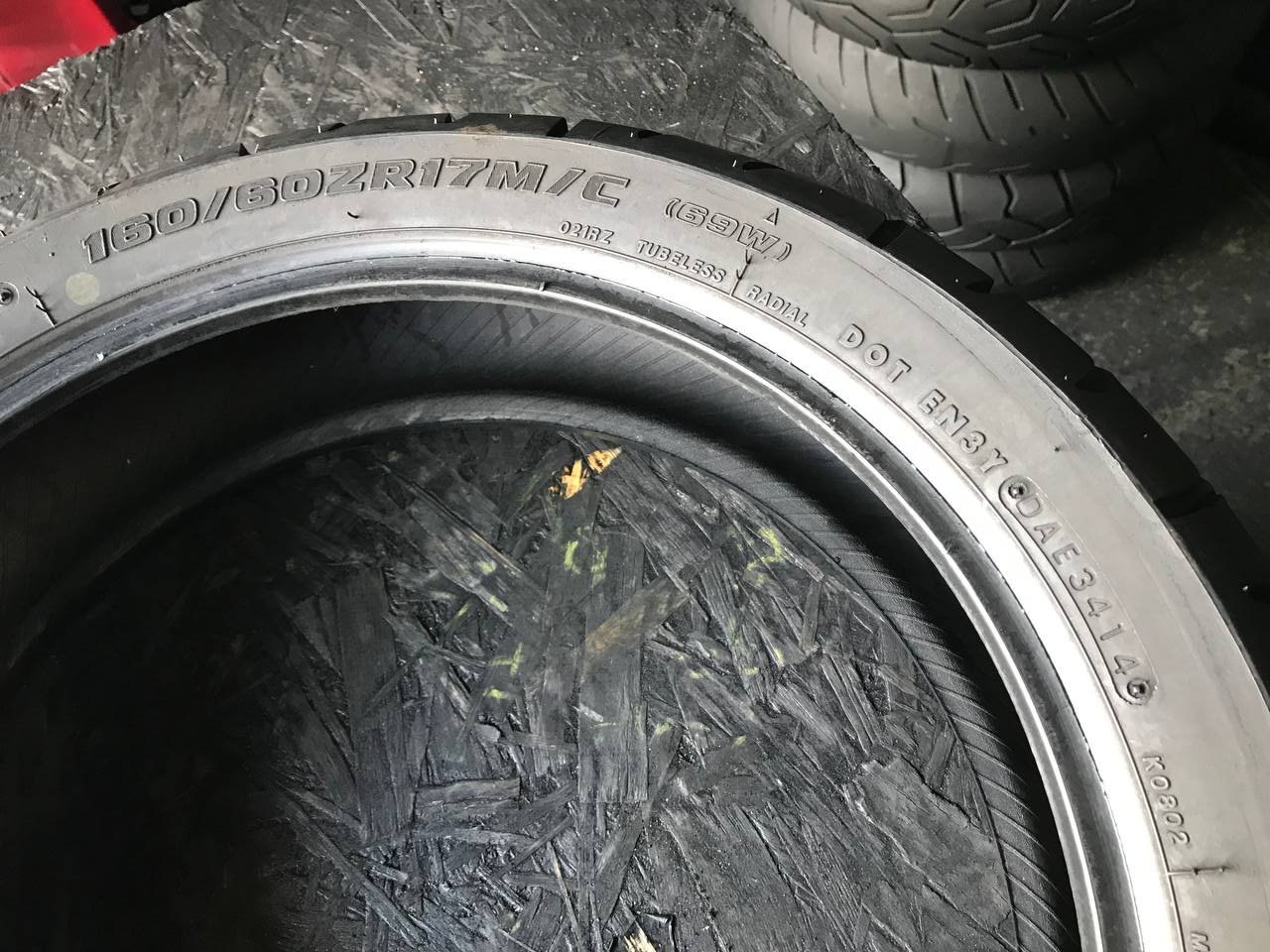 160/60 R17 Bridgestone Battlax Sport Touring BT021R