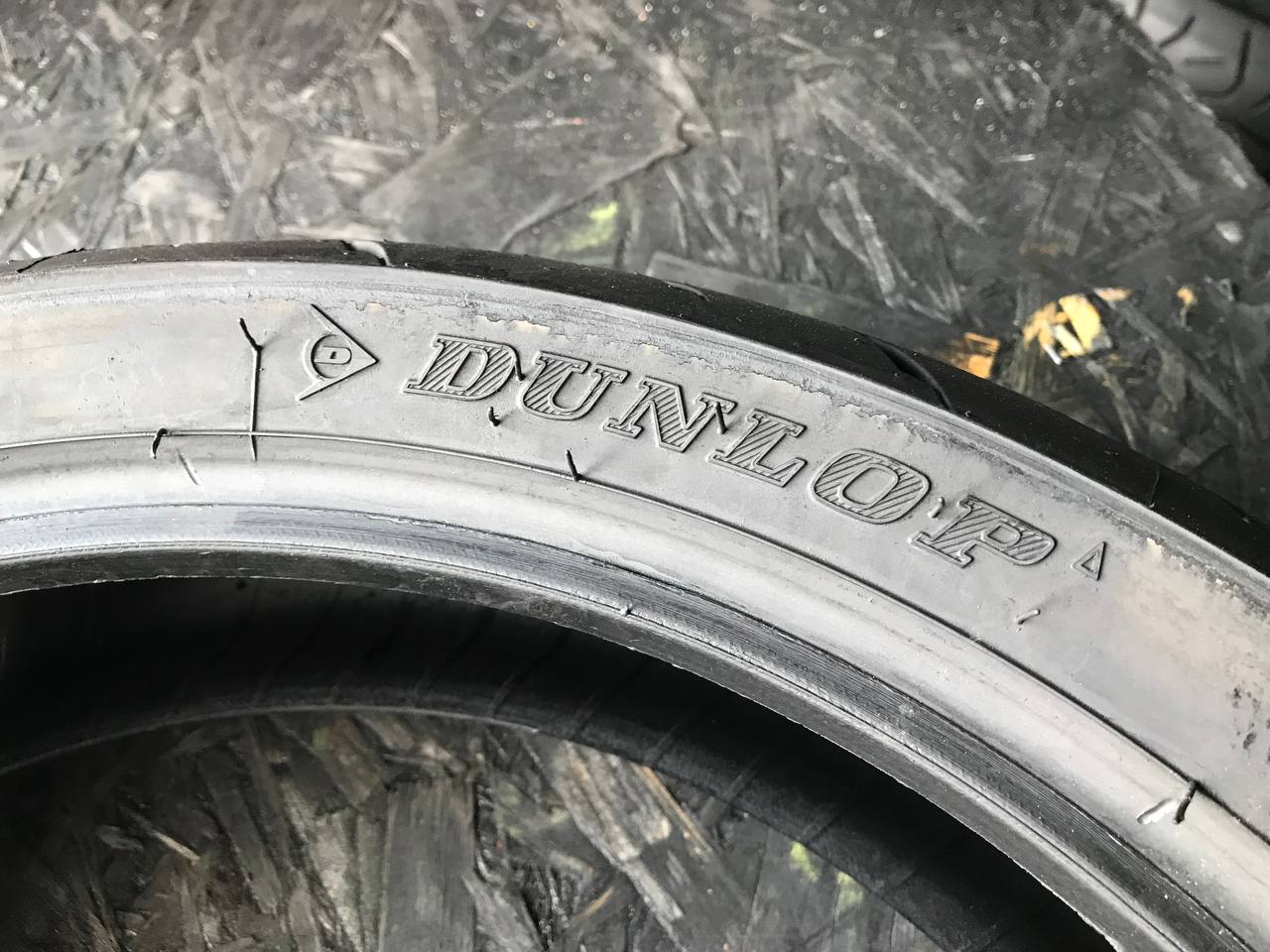 150/60 R17 Dunlop Sportmax GPR 300