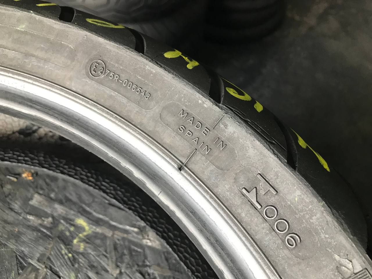 160/60 R17 Michelin Pilot Road 2