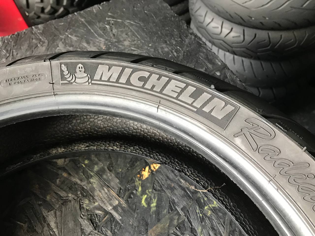 160/60 R17 Michelin Pilot Road 2