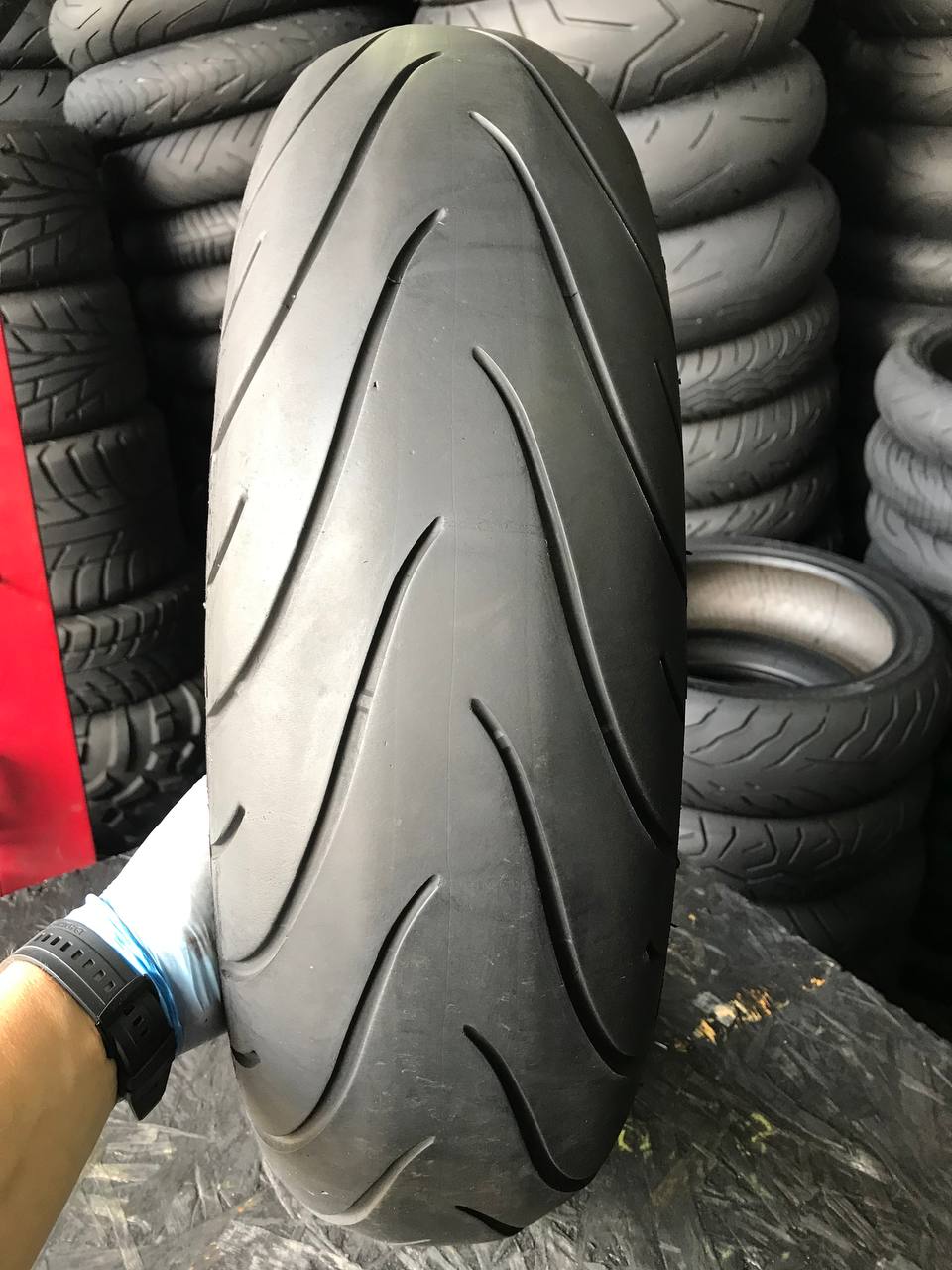 160/60 R17 Michelin Pilot Road 2