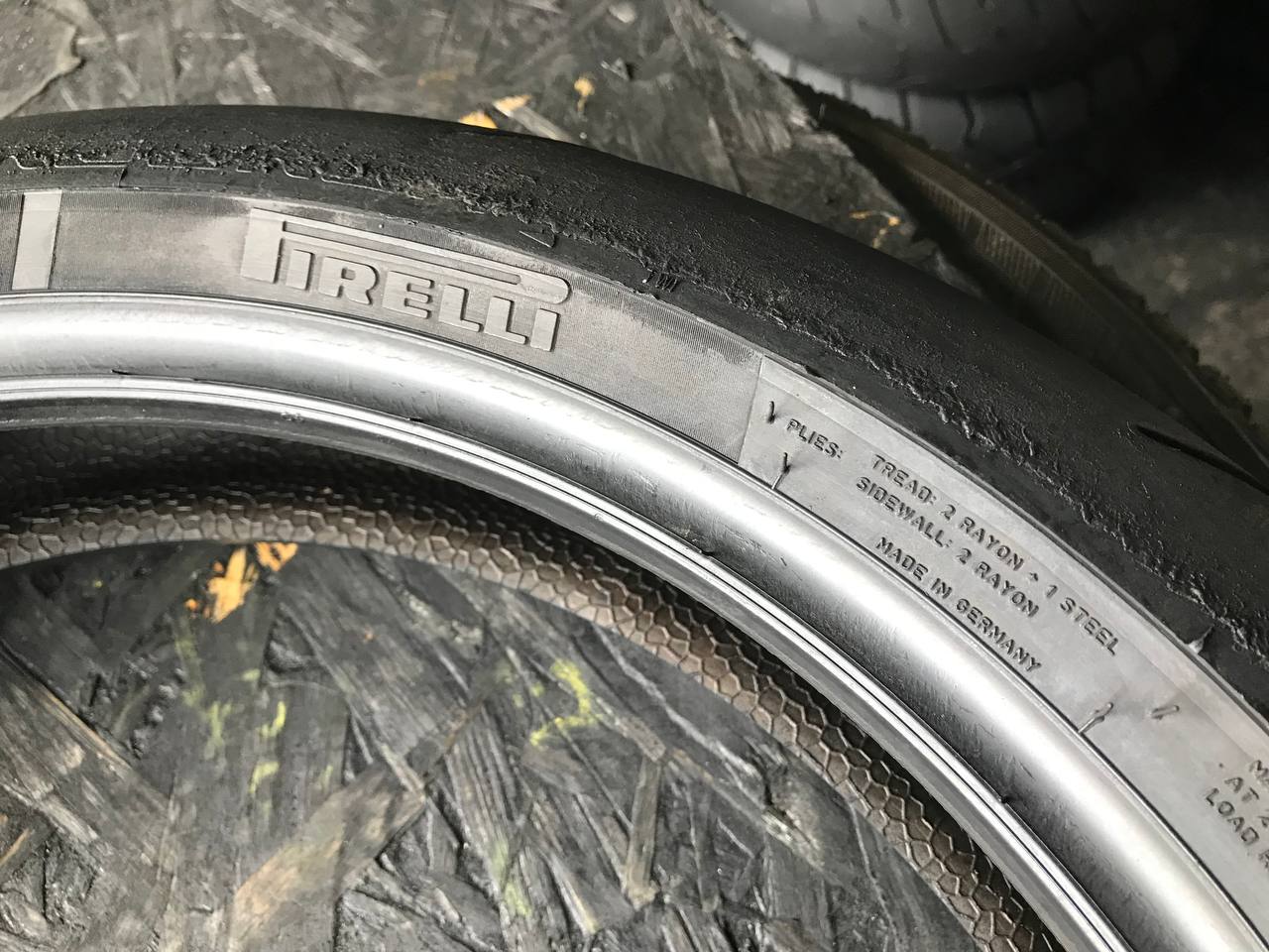 120/70 R17 Pirelli Diablo Supercorsa SP