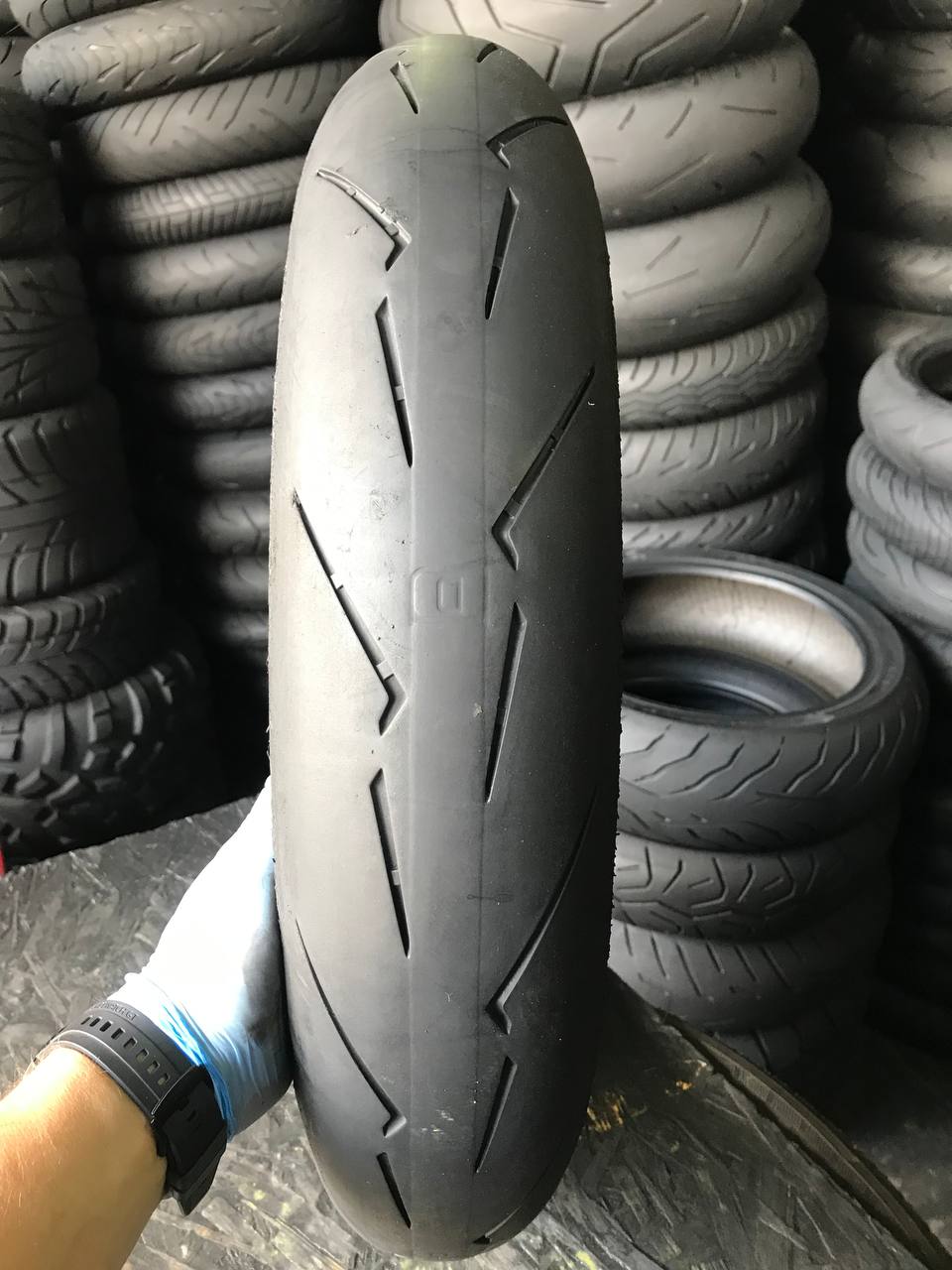 120/70 R17 Pirelli Diablo Supercorsa SP