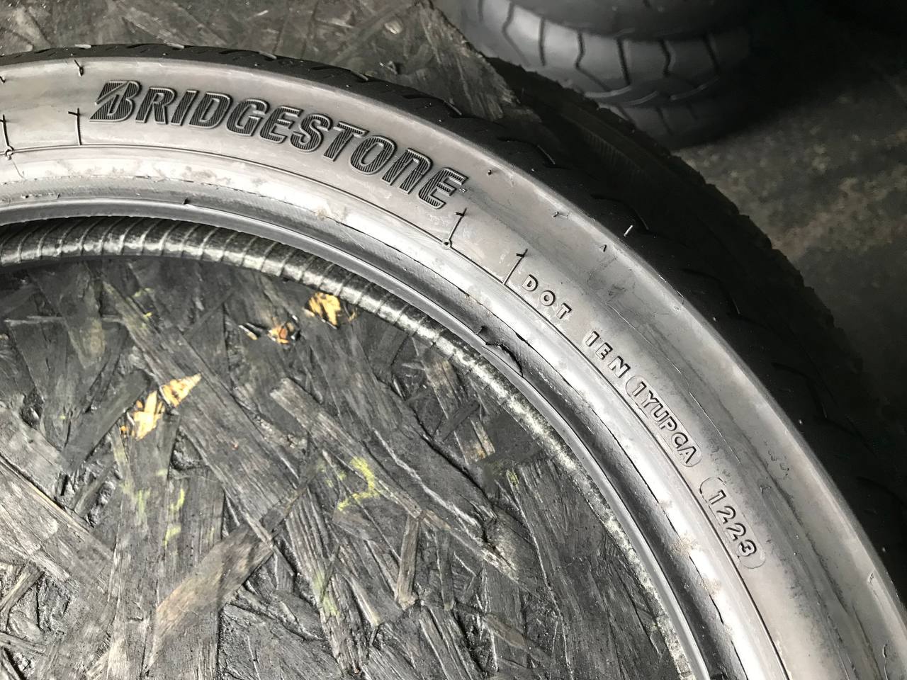 90/90 R18 Bridgestone Battlax BT46F