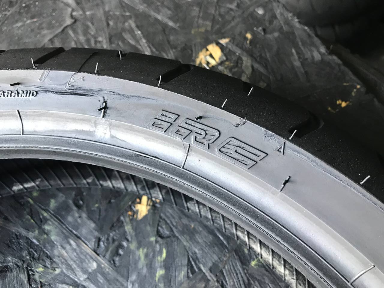 120/70 R17 Irc RMC810
