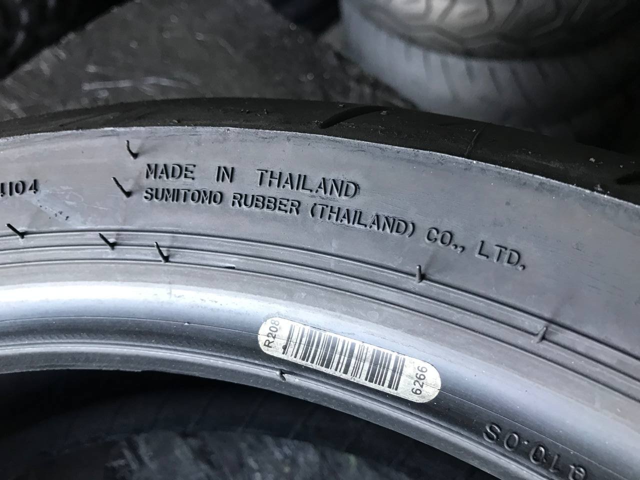 160/60 R17 Dunlop SportMax RoadSport 2