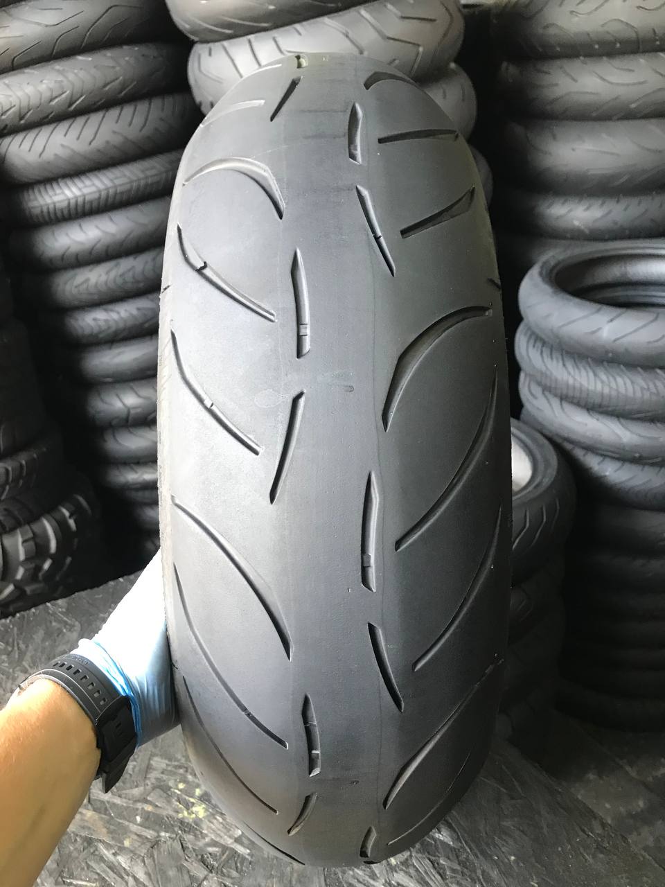 180/55 R17 Metzeler Sportec M7 RR