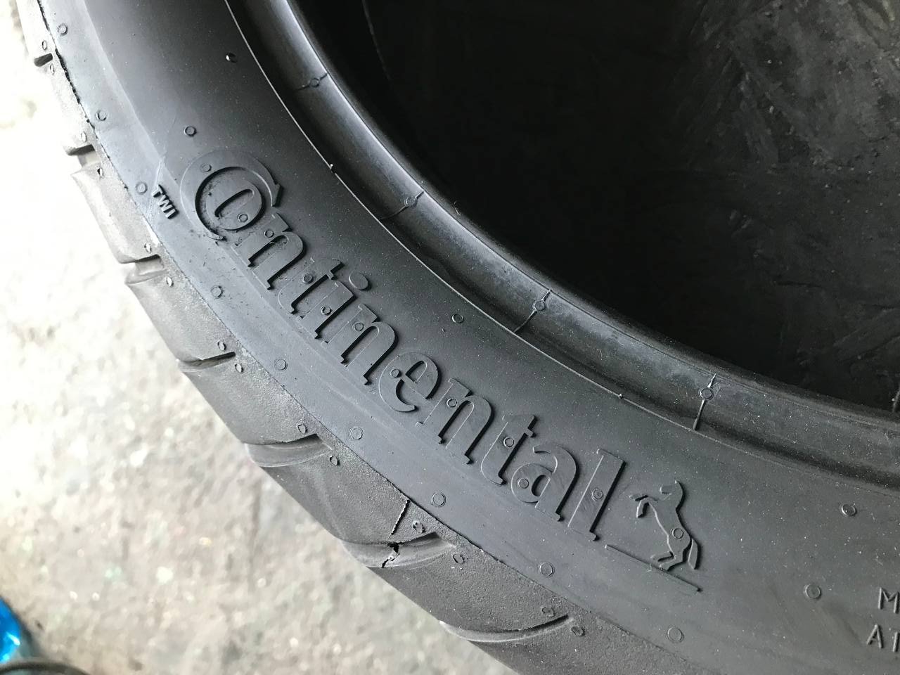 150/70 R17 Continental ContiRoadAttack 3