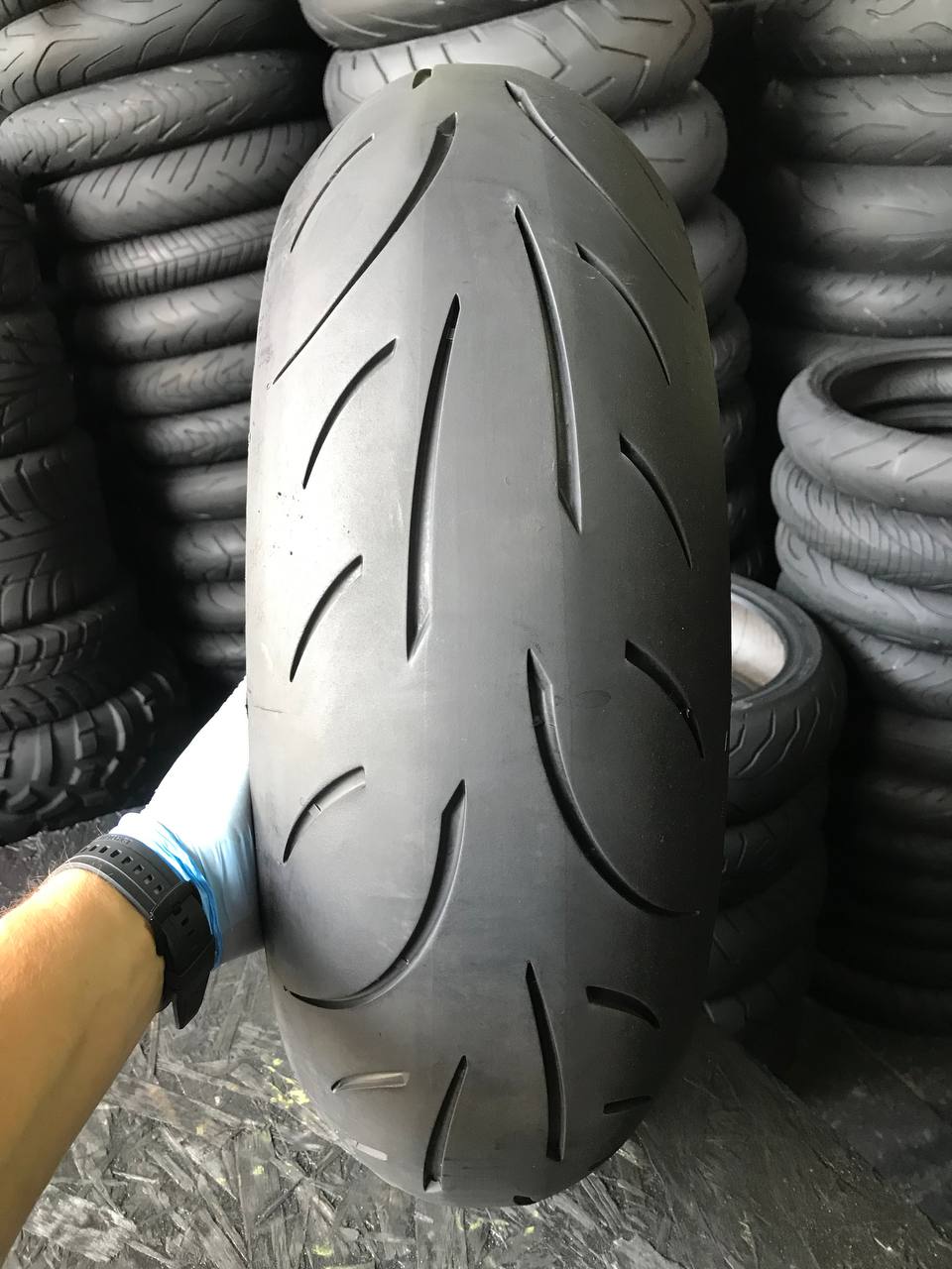 180/55 R17 Metzeler Sportec M9 RR