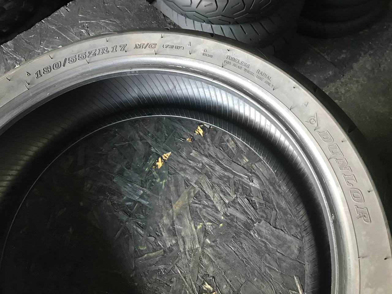 180/55 R17 Dunlop SportMax RoadSport 2