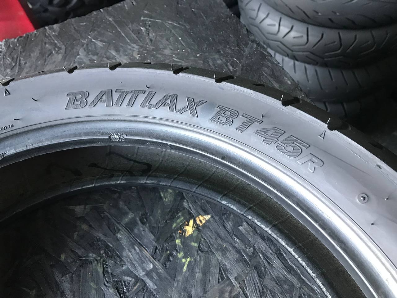 150/70 R17 Bridgestone Battlax BT45R
