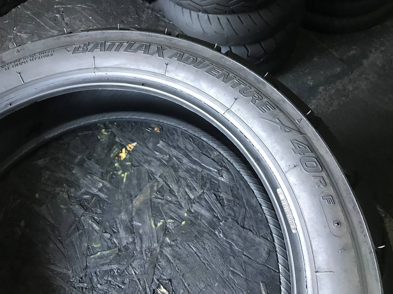 150/70 R17 Bridgestone Battlax Adventure A40R
