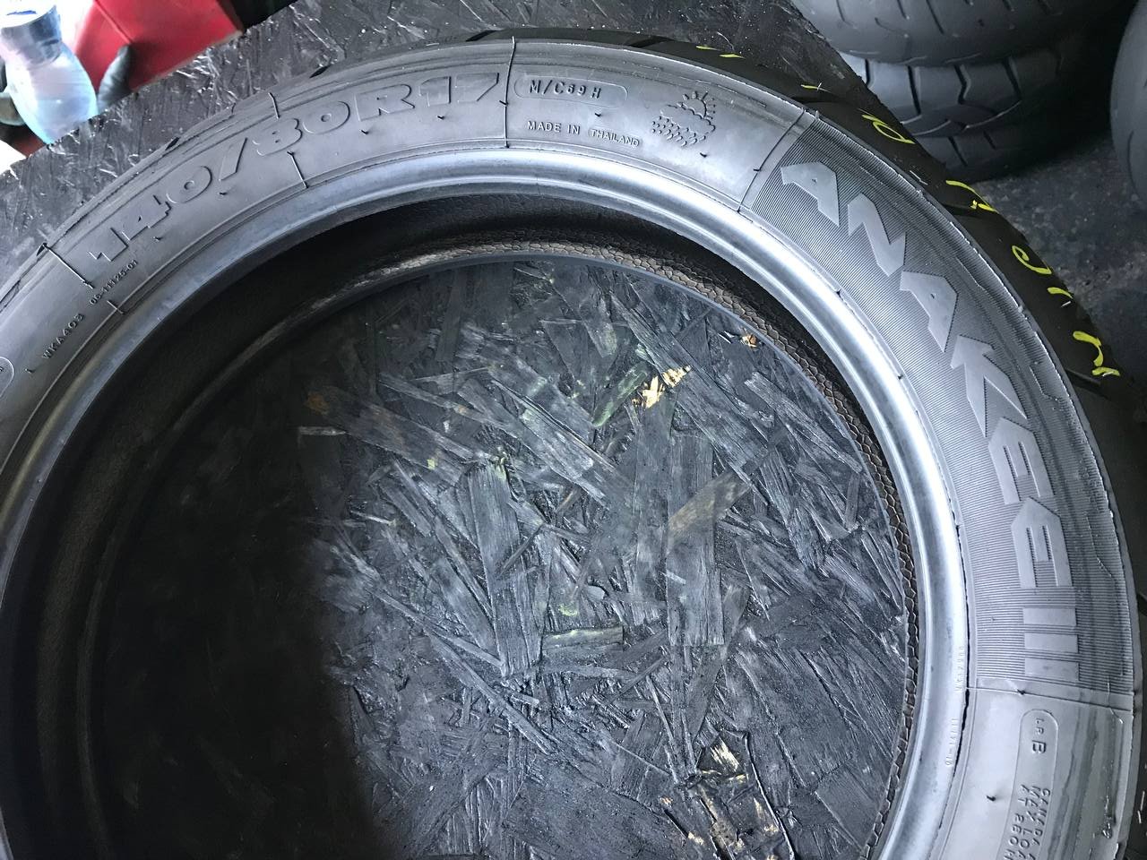 140/80 R17 Michelin Anakee III