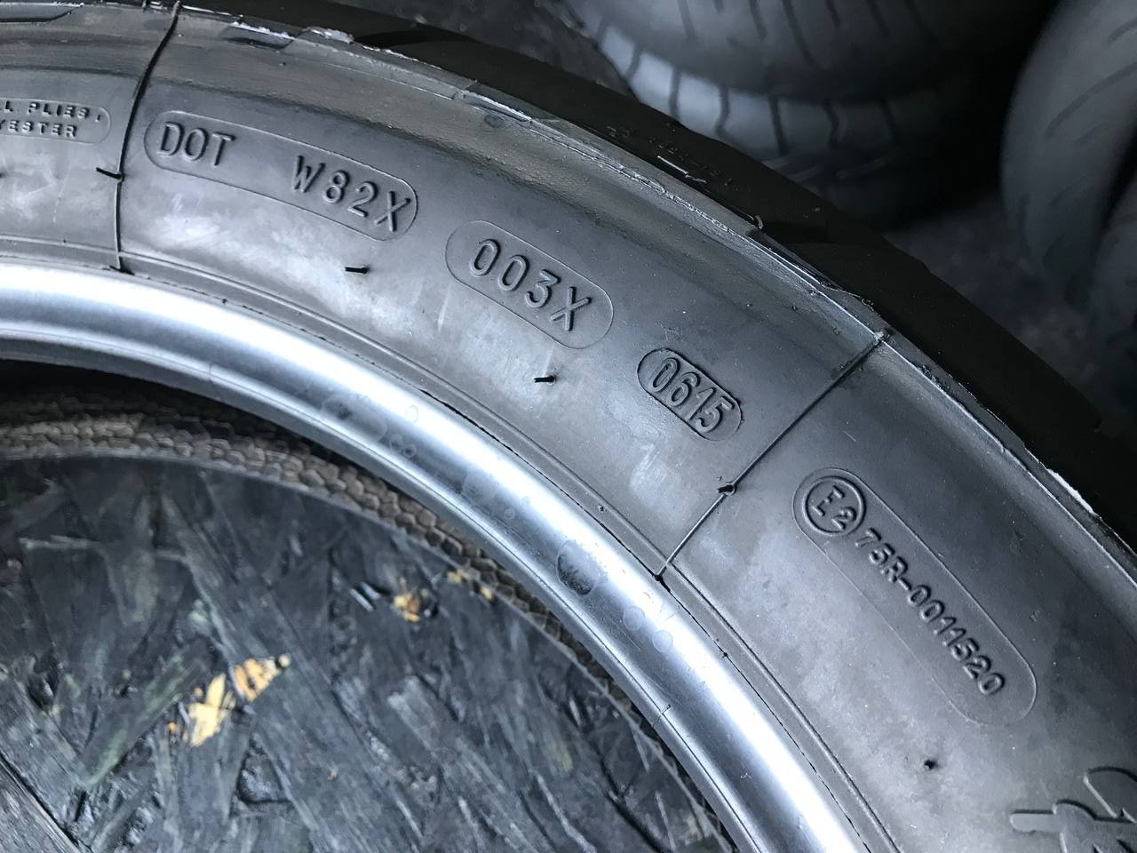 140/80 R17 Michelin Anakee III