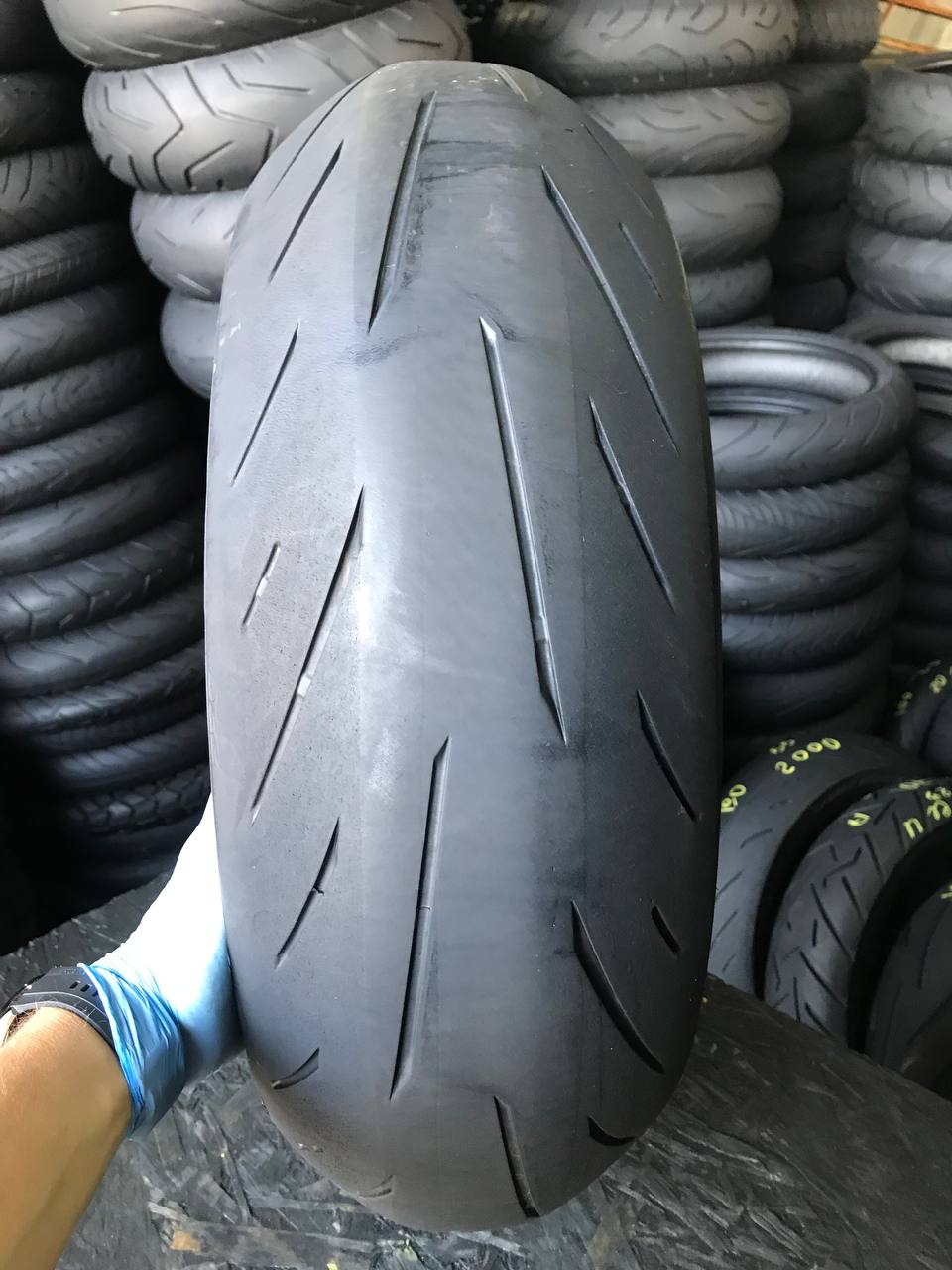 190/55 R17 Bridgestone Battlax Hypersport S22R