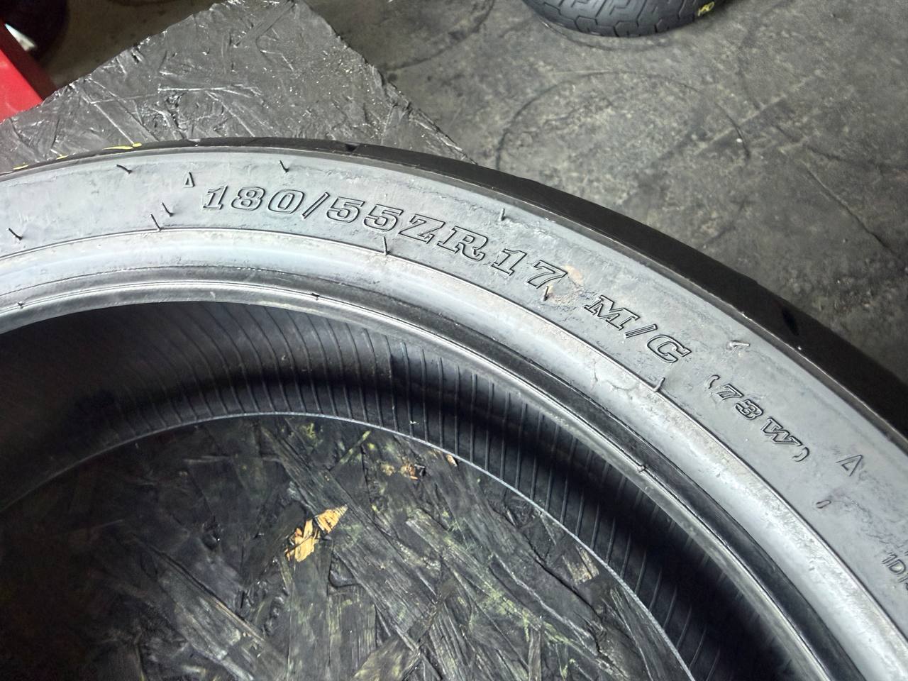 180/55 R17 Dunlop SportMax RoadSport 2