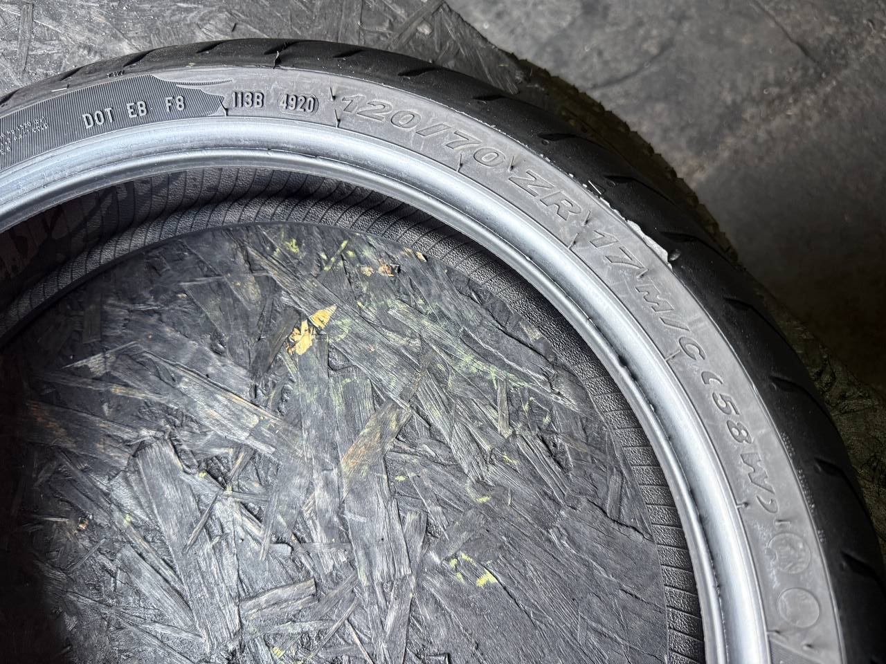 120/70 R17 Pirelli Angel GT II