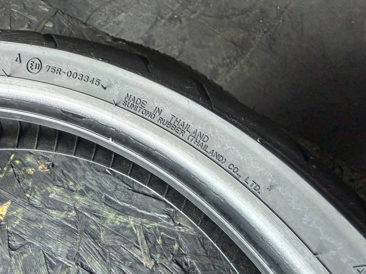 110/70 R17 Dunlop Sportmax GPR 300F