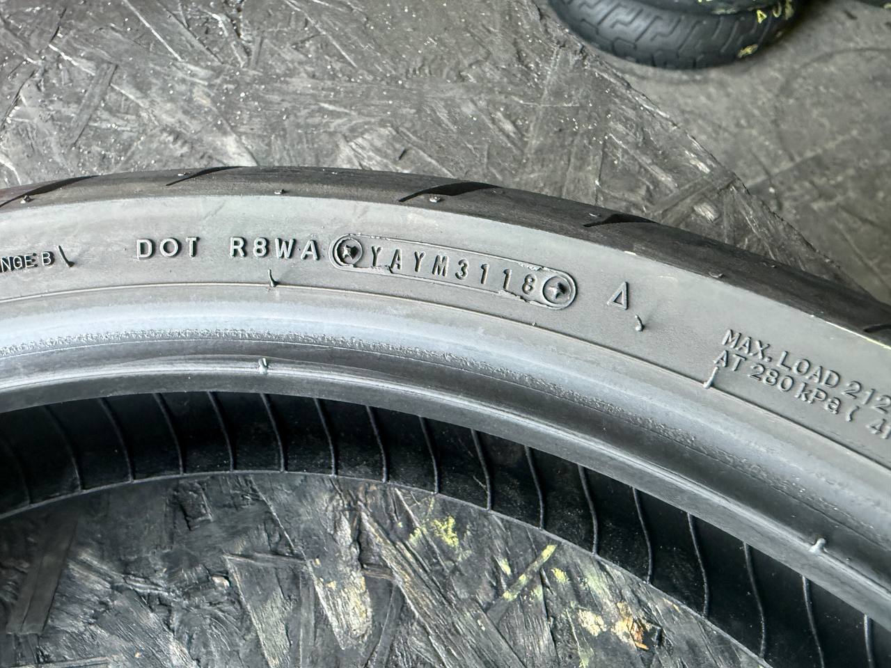 110/70 R17 Dunlop Sportmax GPR 300F