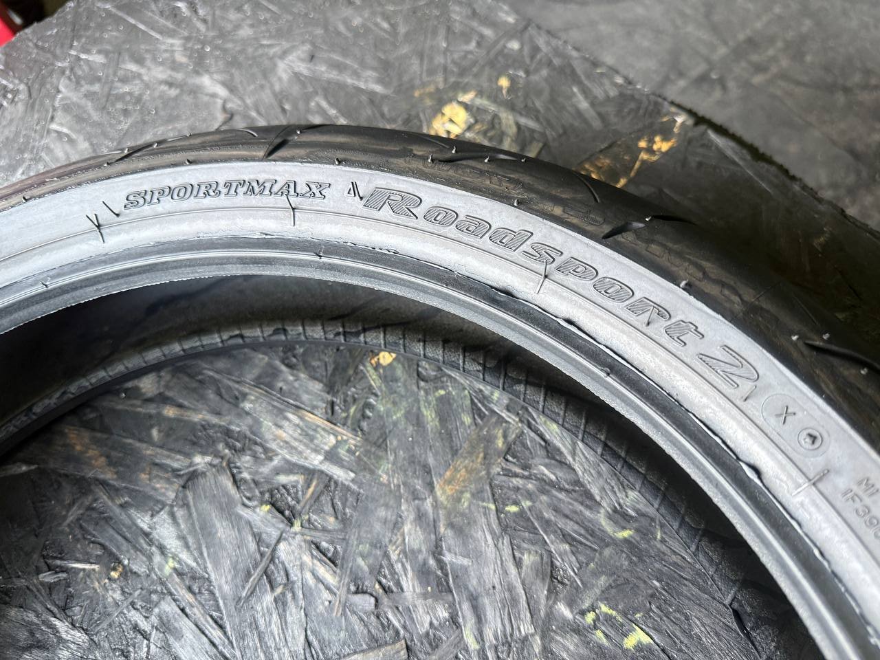 120/70 R17 Dunlop SportMax RoadSport 2