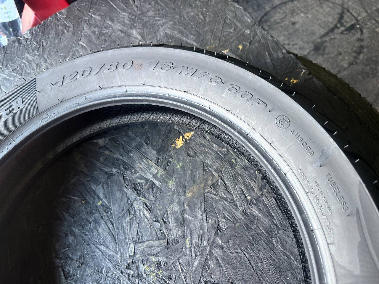 120/80 R16 Pirelli Angel Scooter